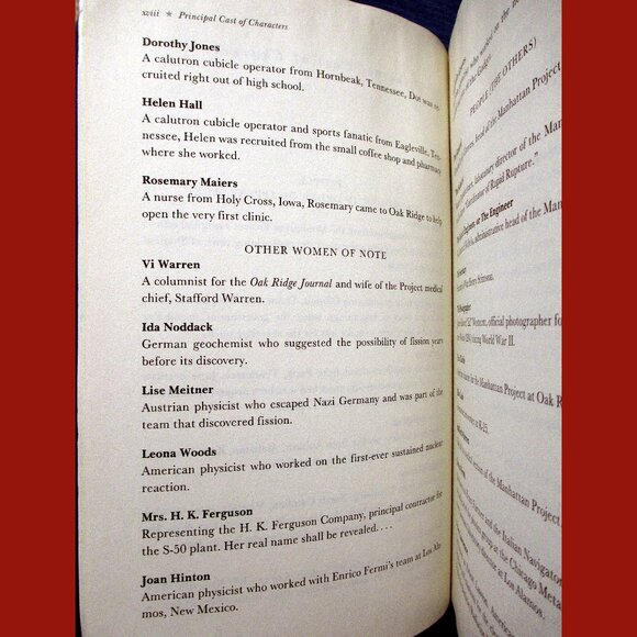 Book-The Girls of Atomic City: The Untold Story of the Women Who Helped Win WWII - Picture 9 of 16